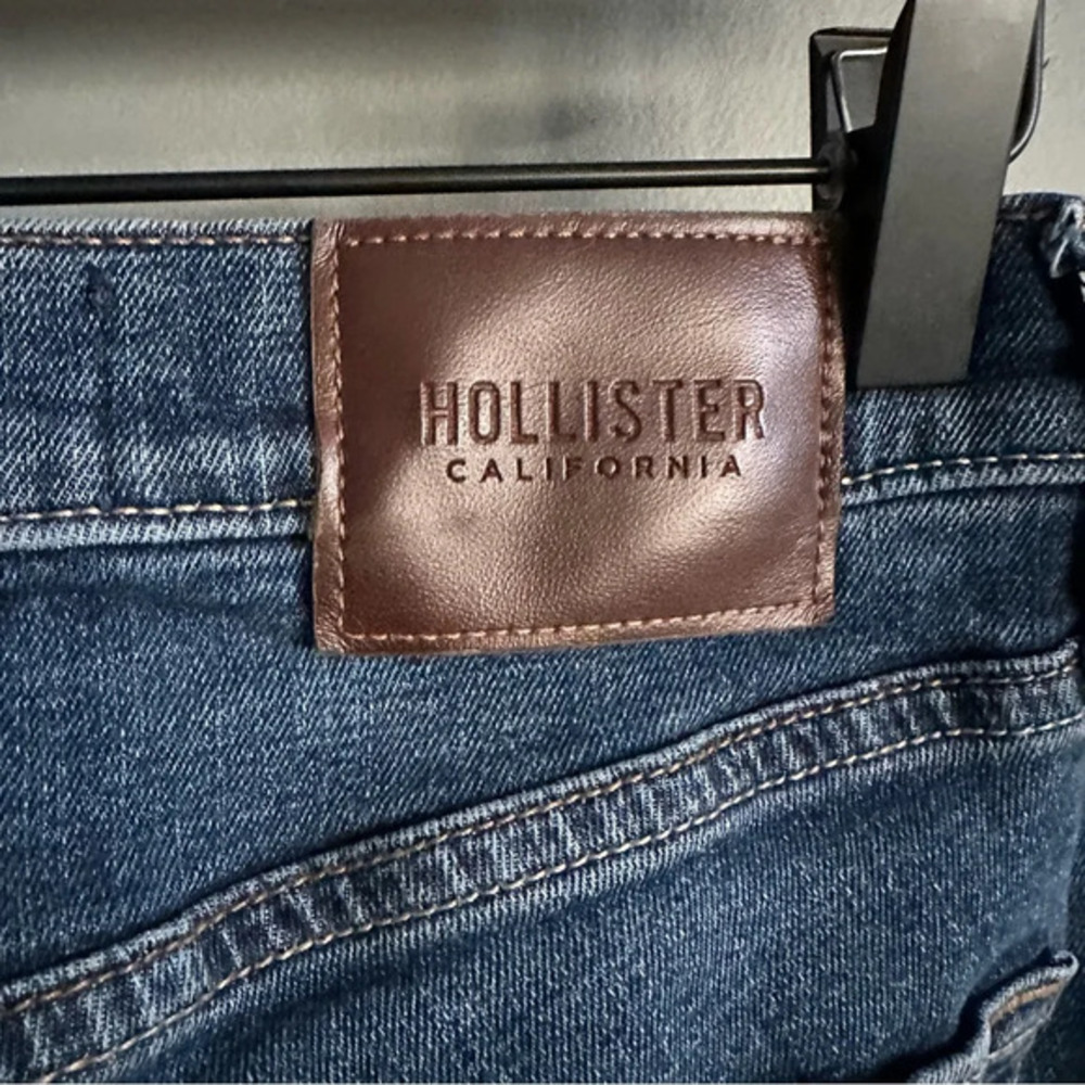 Hollister Men's Medium Wash Stacked Skinny Jeans. 26/28‎ - Picture 4 of 7
